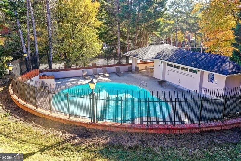 879 Lenox Oaks Circle Atlanta - 9