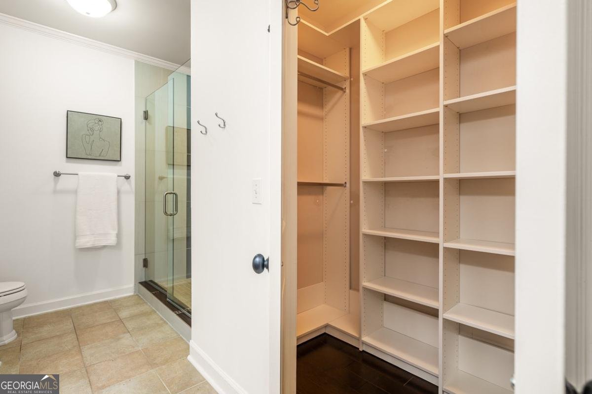 825 Highland Lane Atlanta - 24