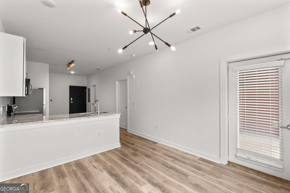 525 Parkway Drive Atlanta - 18