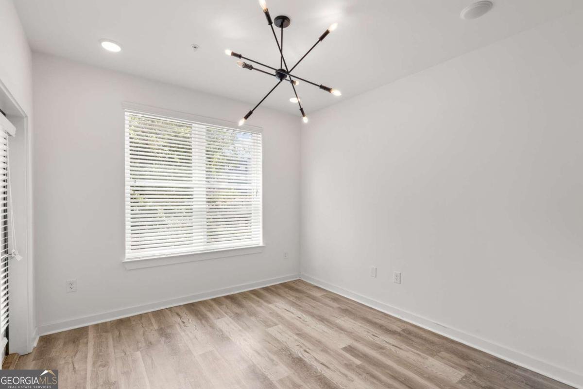 525 Parkway Drive Atlanta - 19