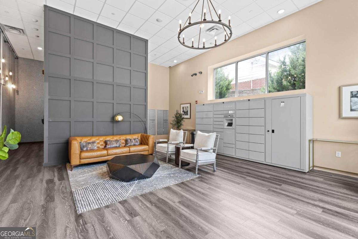 525 Parkway Drive Atlanta - 3