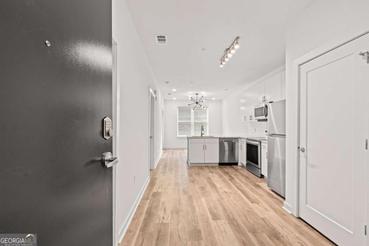 525 Parkway Drive Atlanta - 6