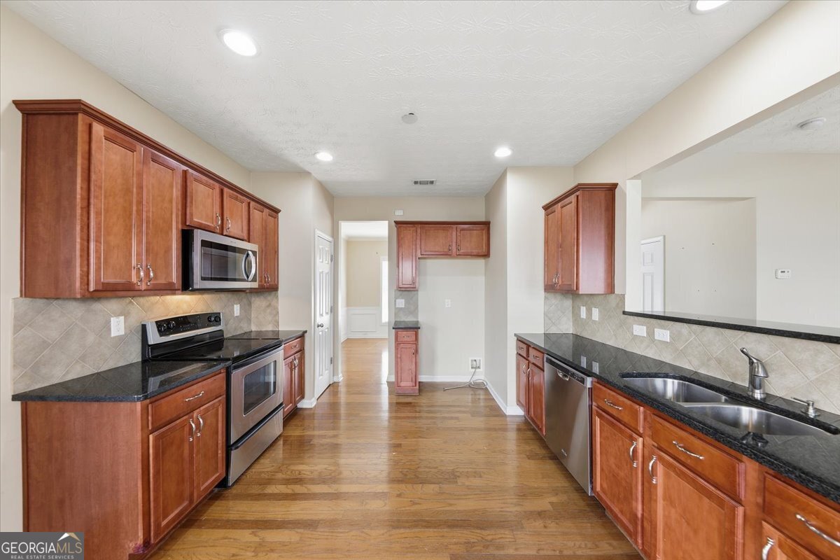 533 POPLAR Bend Canton - 20