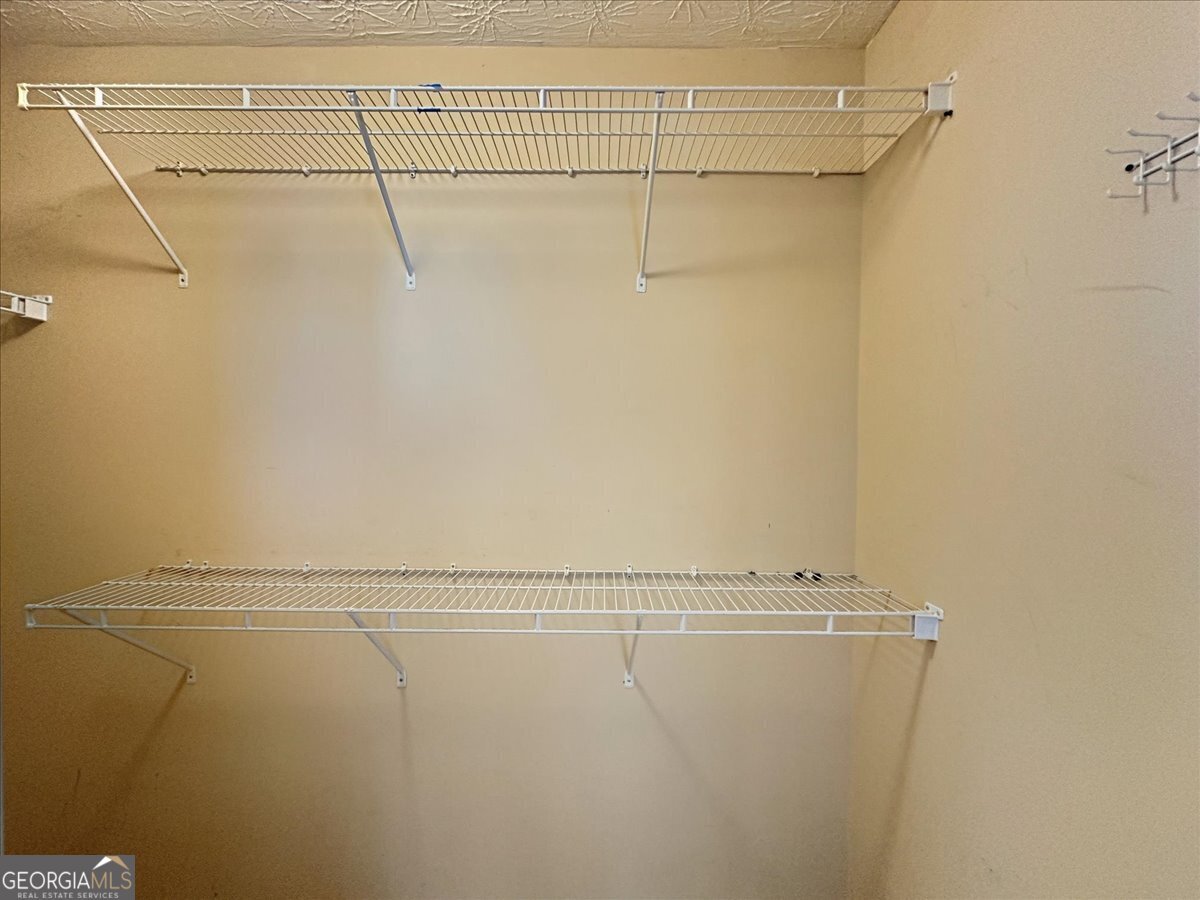 533 POPLAR Bend Canton - 33