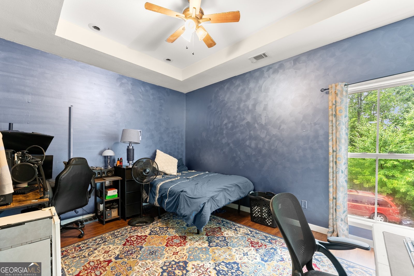 221 Grand View Drive Cleveland - 17