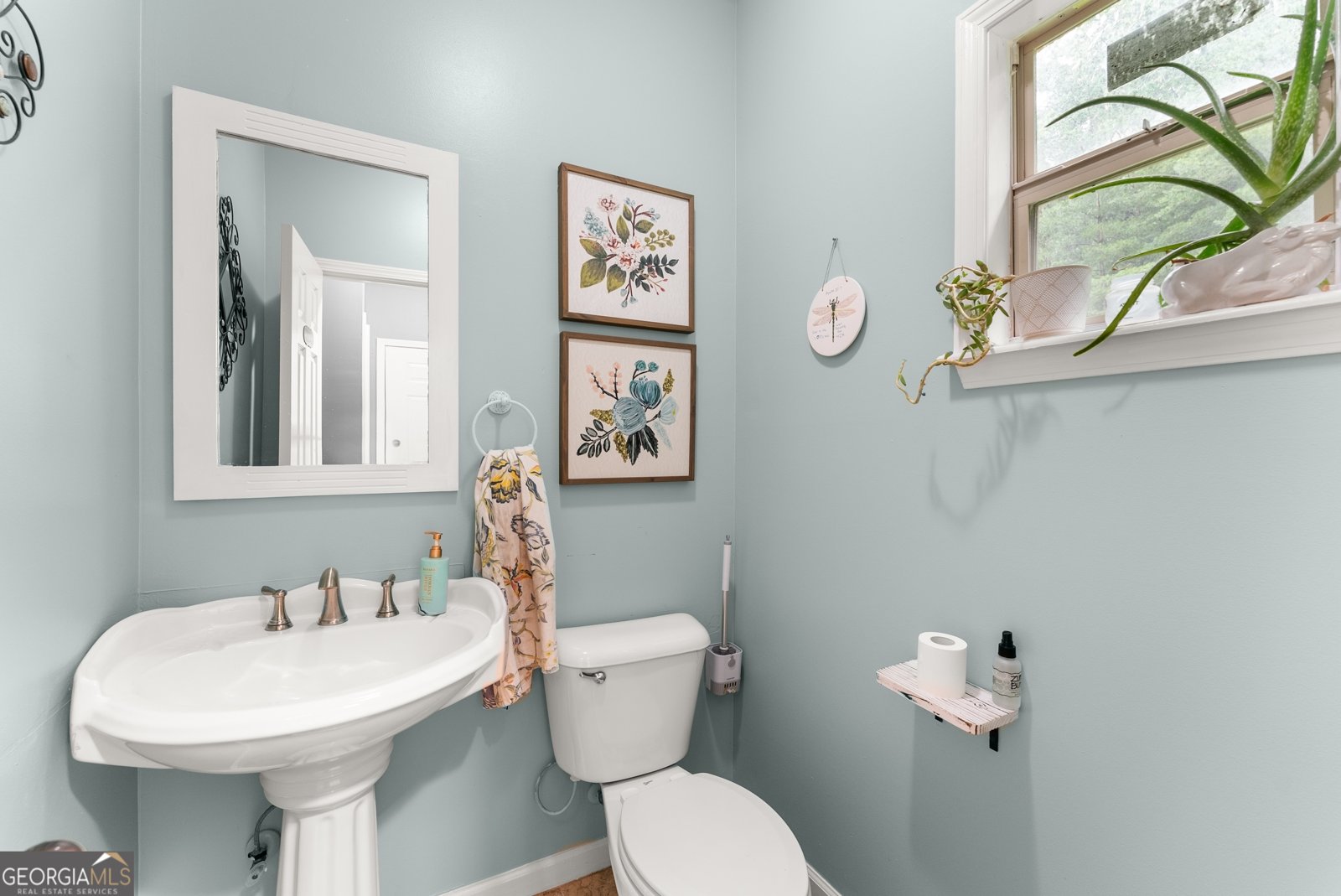 221 Grand View Drive Cleveland - 24