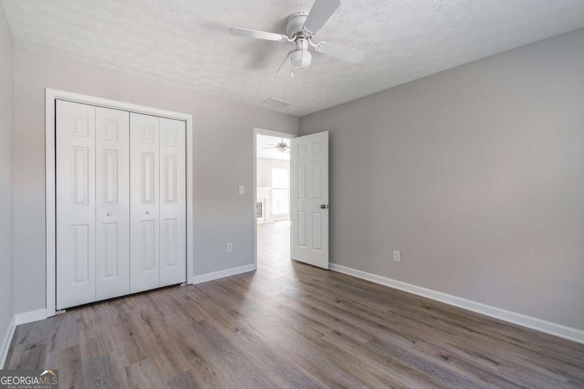 5014 Red Oak Lane Gainesville - 22