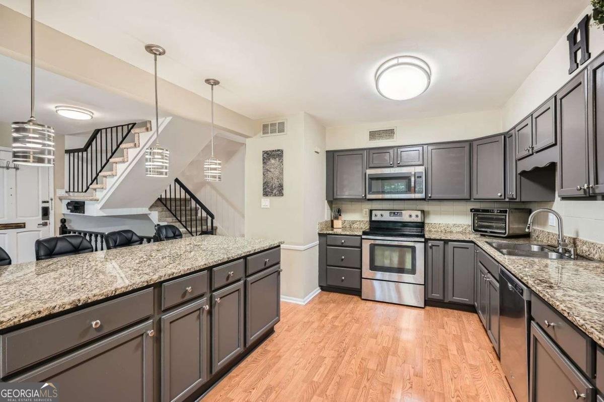 81 La Rue Place Atlanta - 9