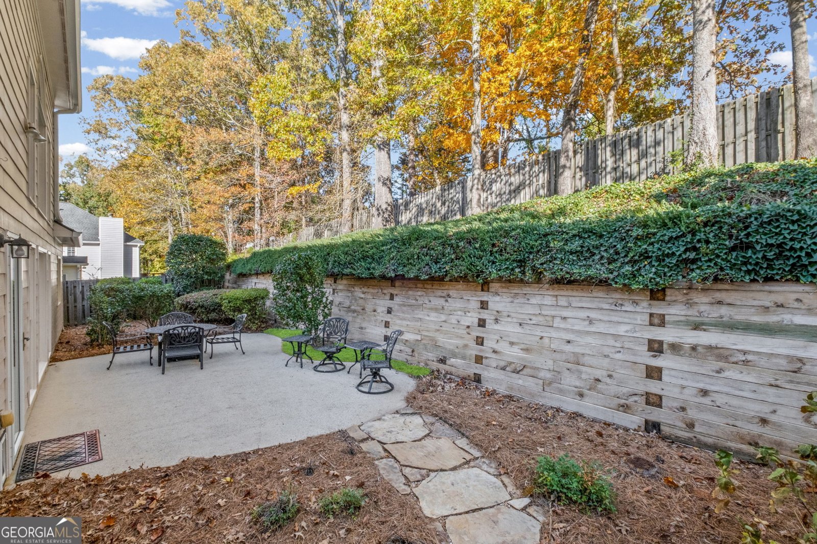 8035 Sandorn Drive Roswell - 21