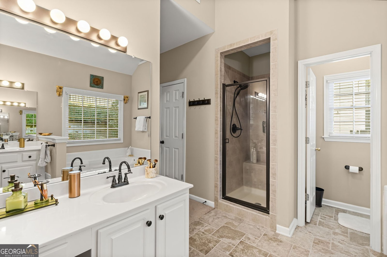 8035 Sandorn Drive Roswell - 8