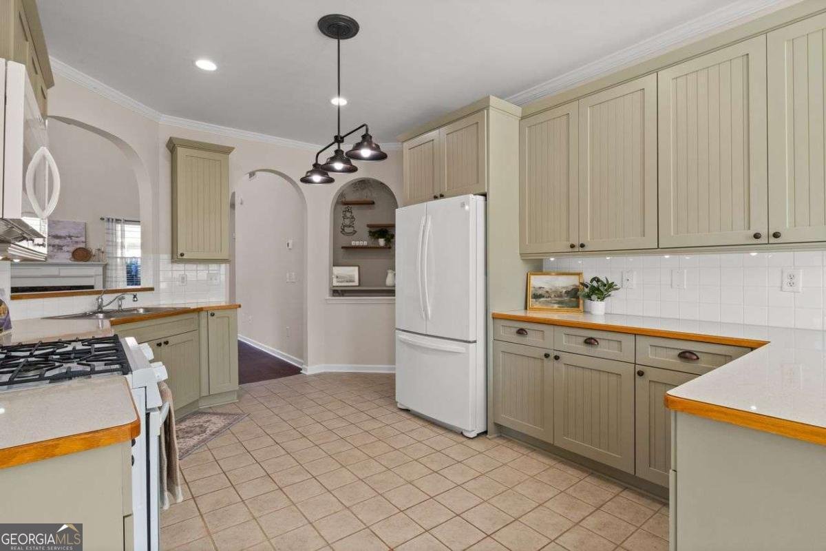 2935 COBBLESTONE Drive Cumming - 19