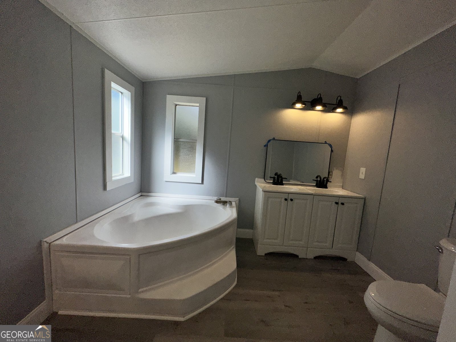 25 CLUB CIRCLE ELLENWOOD - 10