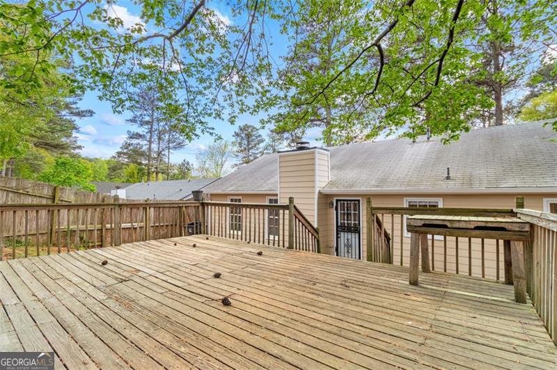 2199 SUMMERTOWN Drive Norcross - 21