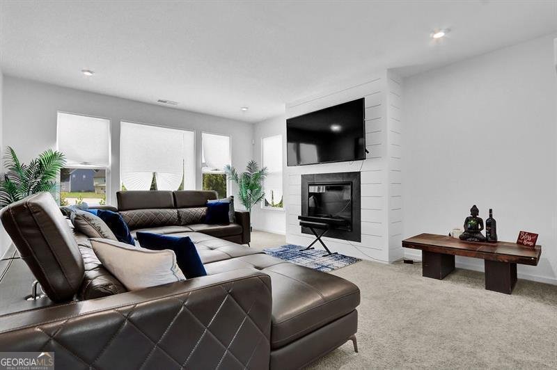 611 Sugar Prairie Bend Lawrenceville - 4