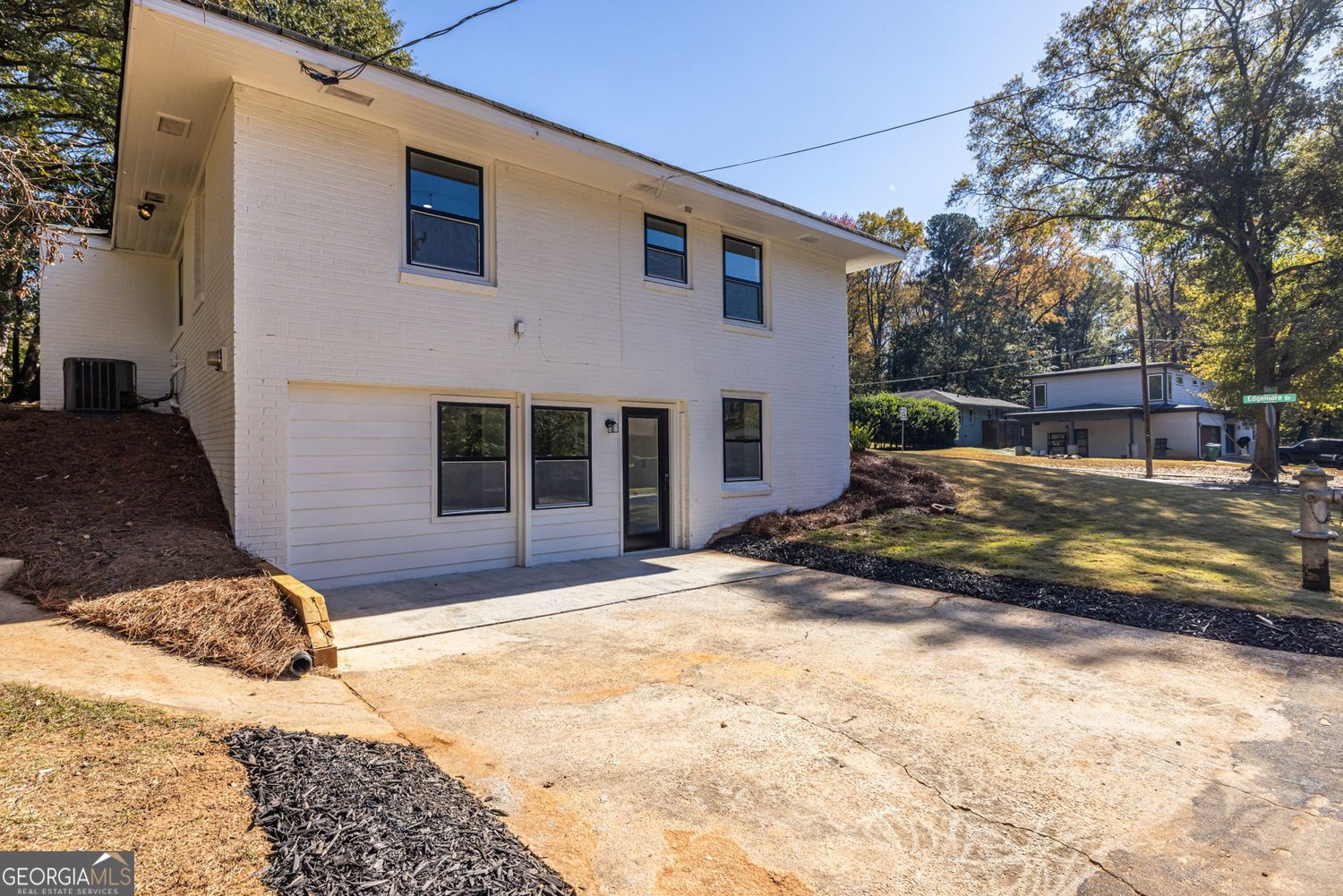 2277 Edgemore Drive Atlanta - 44