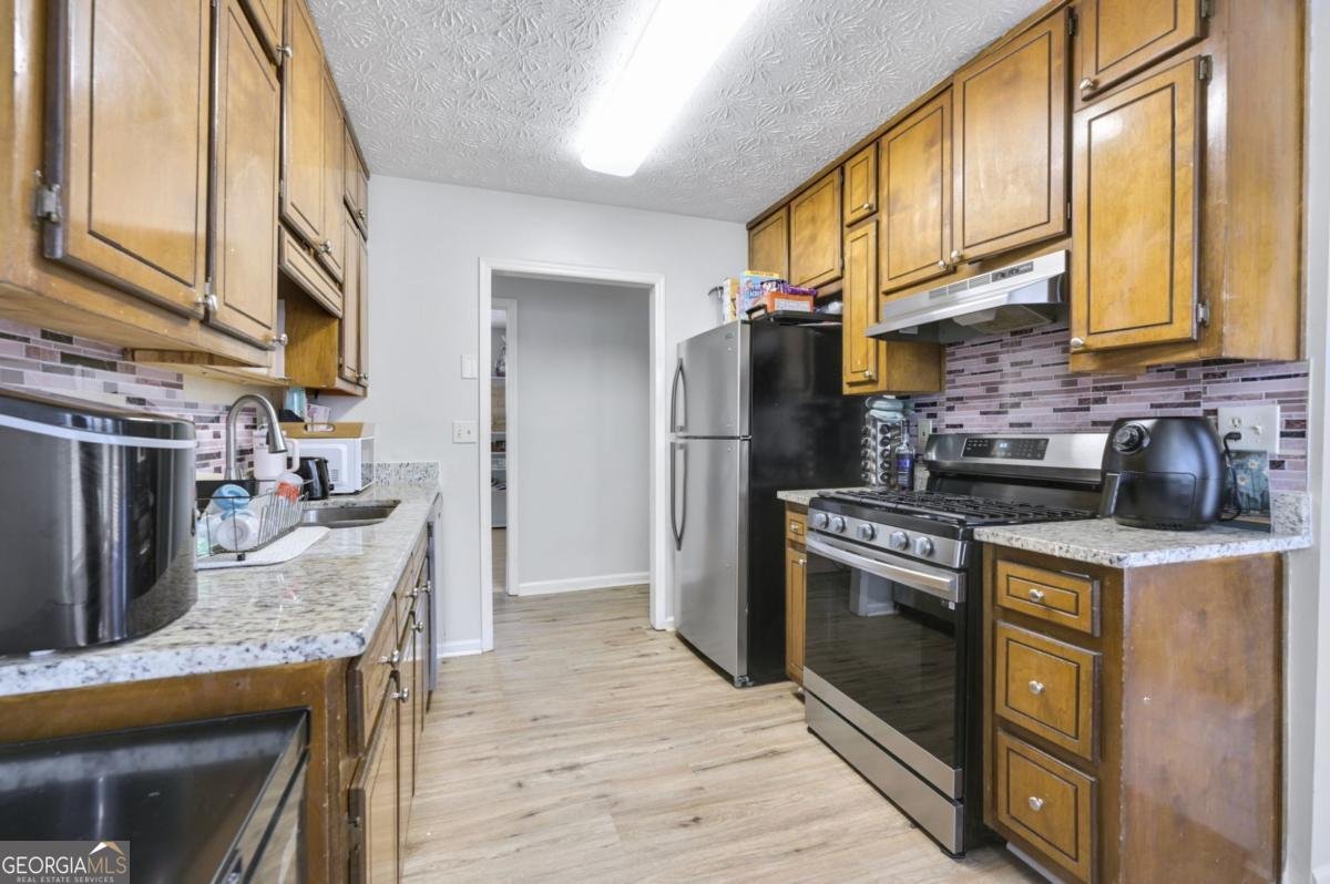 6057 Dorchester Drive Rex - 12