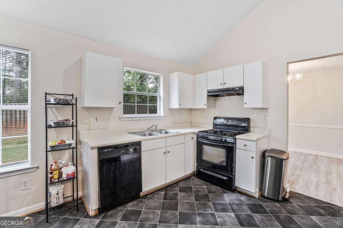 675 MICHAEL Circle Monroe - 13