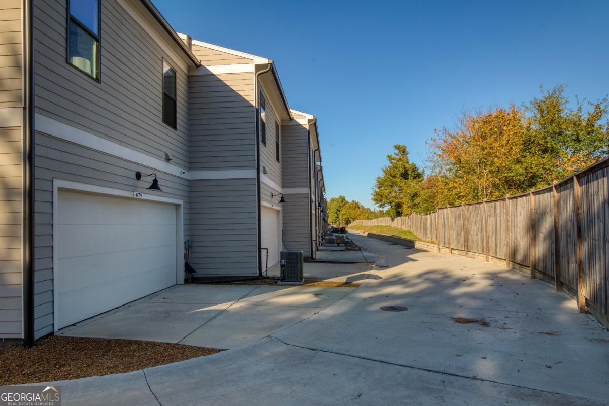 679 Stickley Oak Way Woodstock - 5