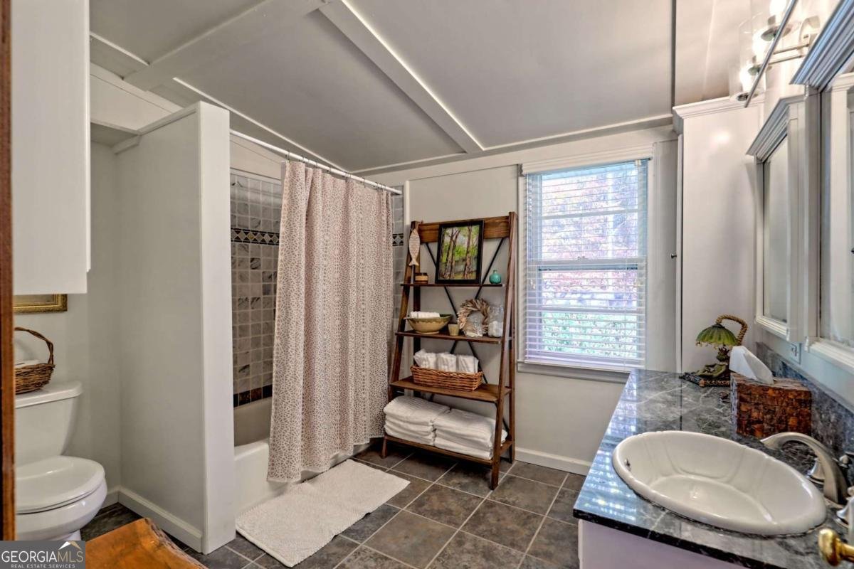 321 Finch Drive Clayton - 1