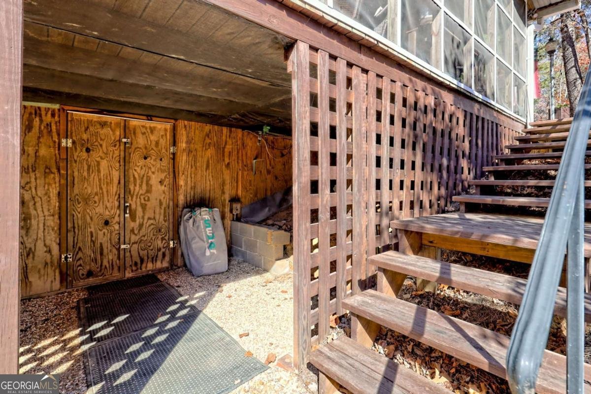 321 Finch Drive Clayton - 18