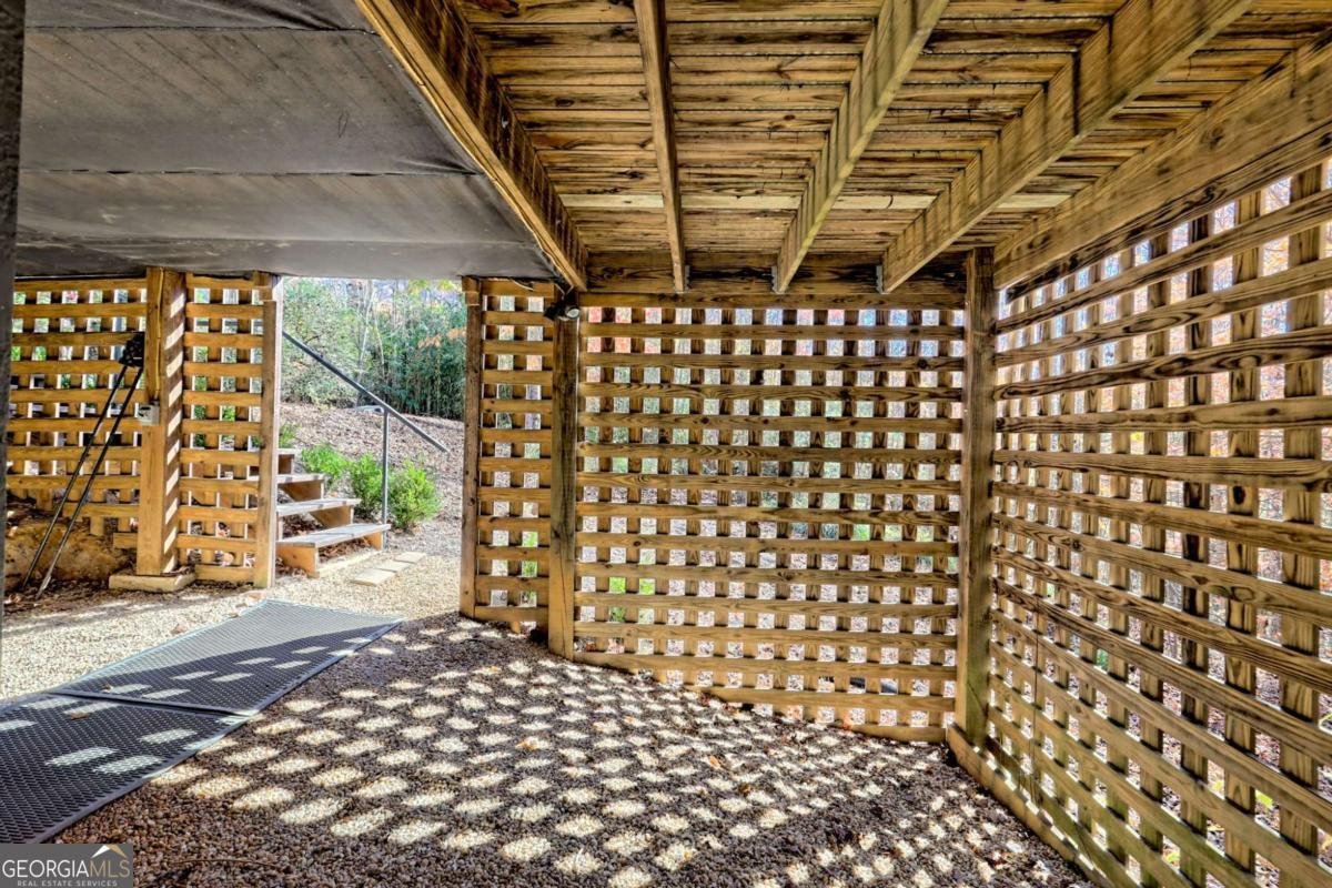 321 Finch Drive Clayton - 21