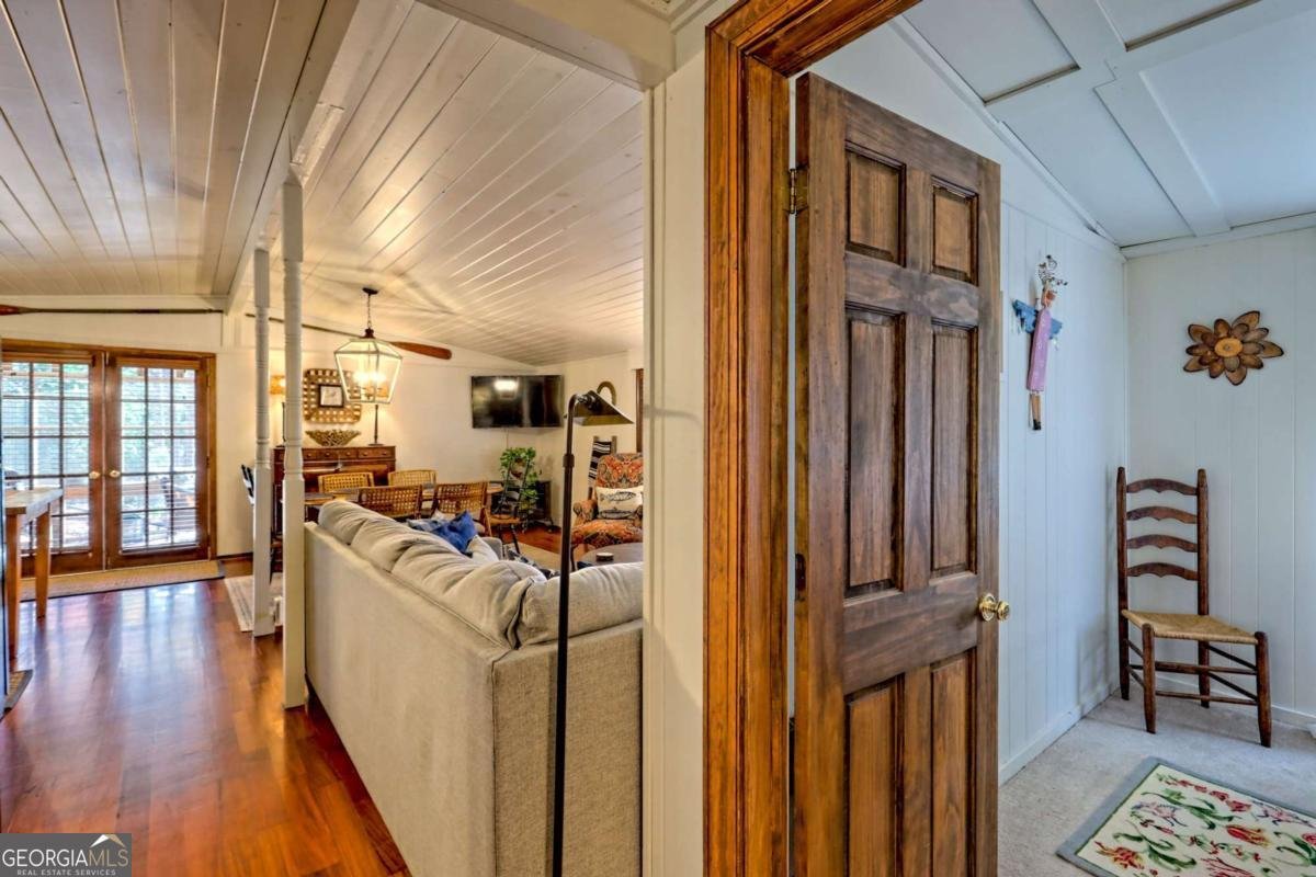 321 Finch Drive Clayton - 6