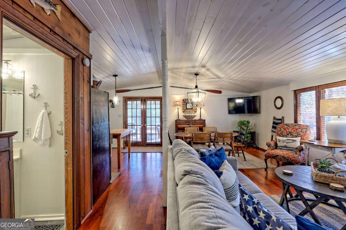 321 Finch Drive Clayton - 7