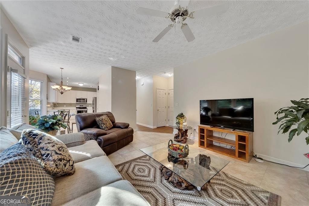 800 Crow View Court Woodstock - 2