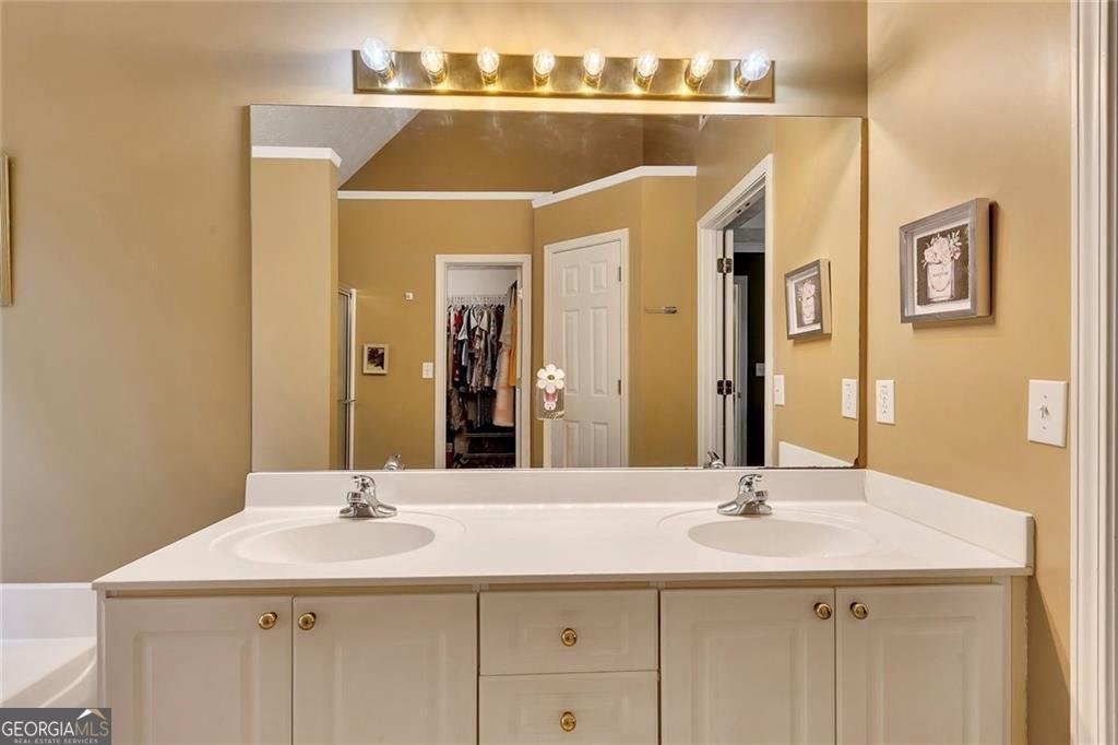 800 Crow View Court Woodstock - 6