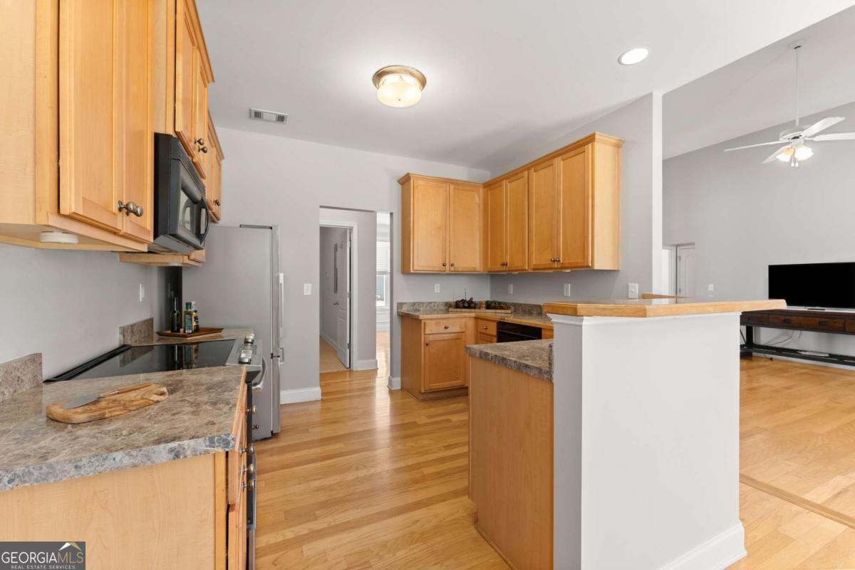 95 Lola Street Colbert - 2