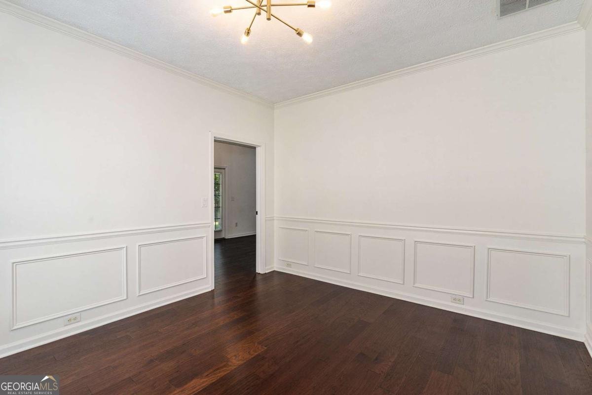 3184 Elmwood Court Atlanta - 1