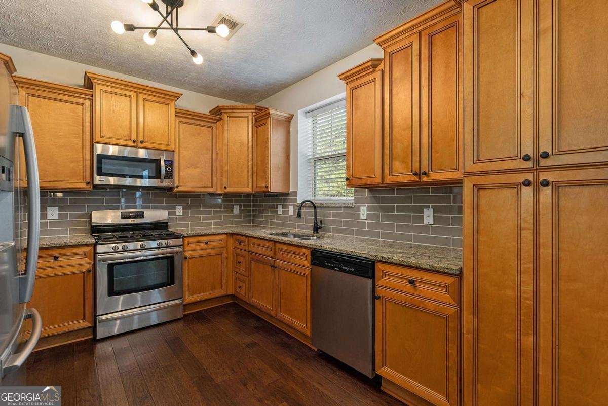 3184 Elmwood Court Atlanta - 3