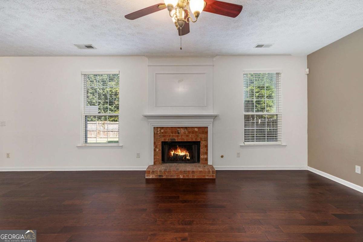 3184 Elmwood Court Atlanta - 8