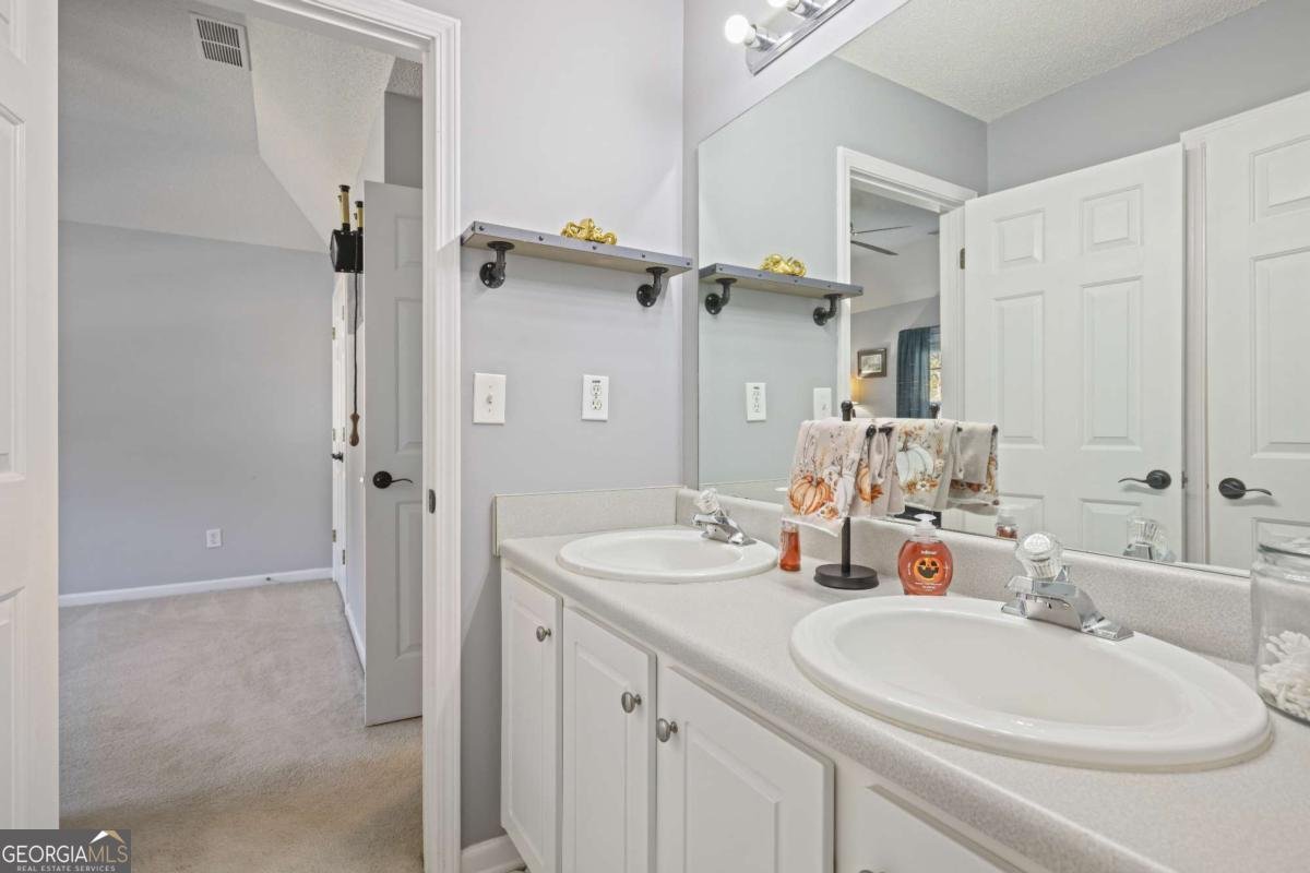 102 Silverleaf Lane Dallas - 19