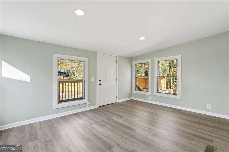 6219 Holly Ann Street Acworth - 27