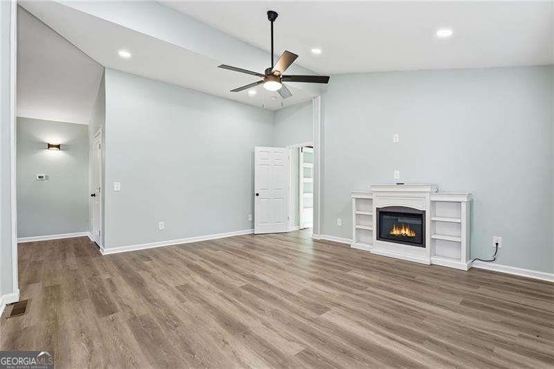 6219 Holly Ann Street Acworth - 6