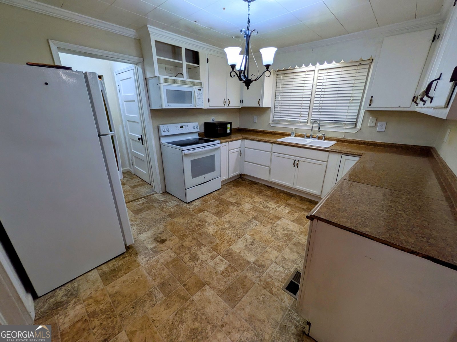 173 Baugh Street Commerce - 8