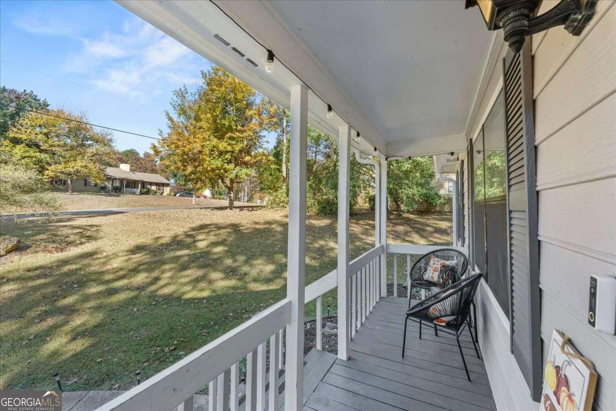 4041 Woodbridge Court Powder Springs - 4