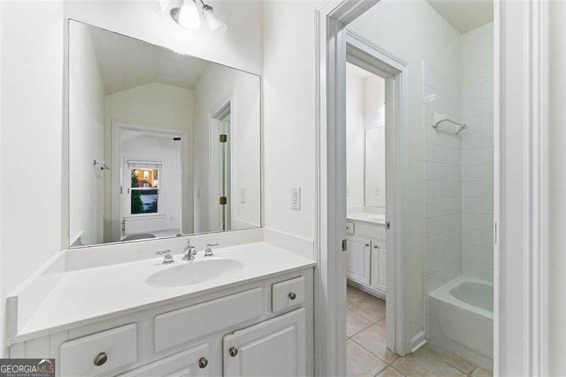 5066 HEALEY Drive Smyrna - 4