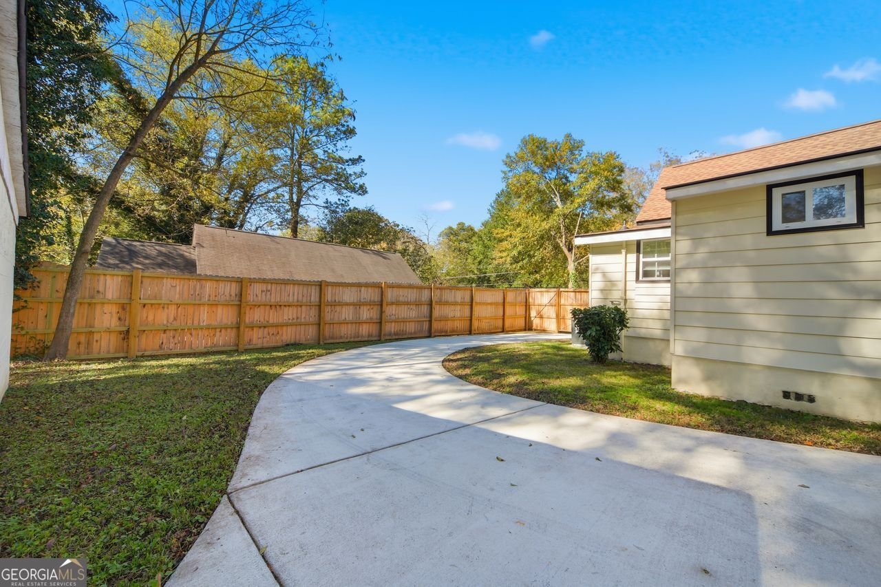 26 WALKER Street Cartersville - 18