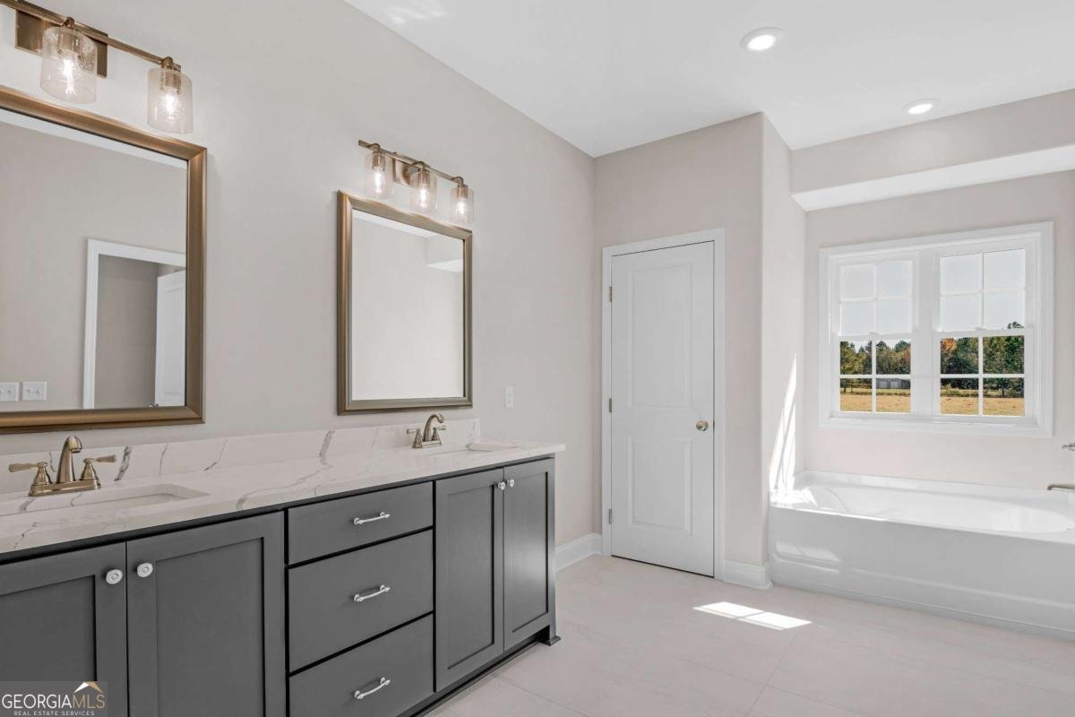 1139 S.T. Morris Road Ludowici - 22