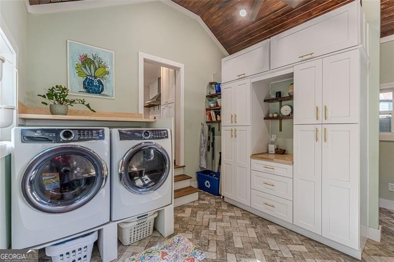 3424 Old Jonesboro Road College Park - 28