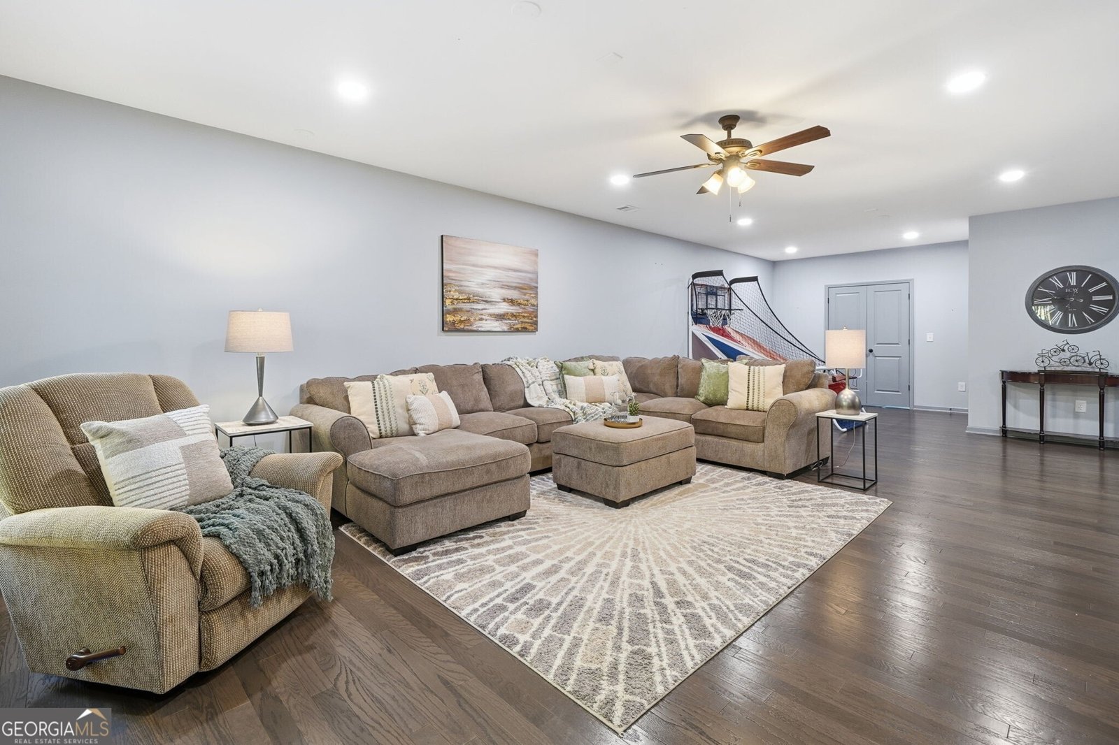 208 Marlow Drive Woodstock - 33