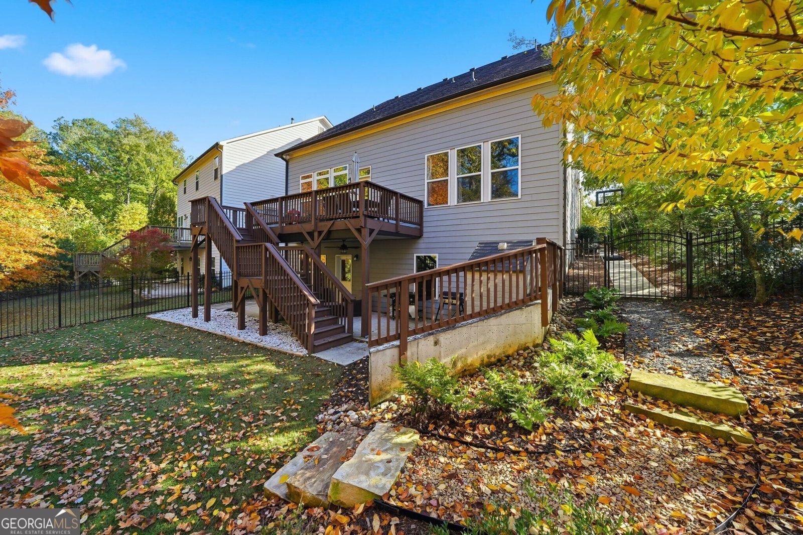 208 Marlow Drive Woodstock - 43