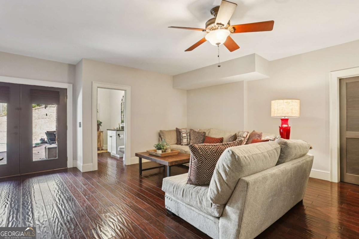 90 W. Peachtree Street Norcross - 33