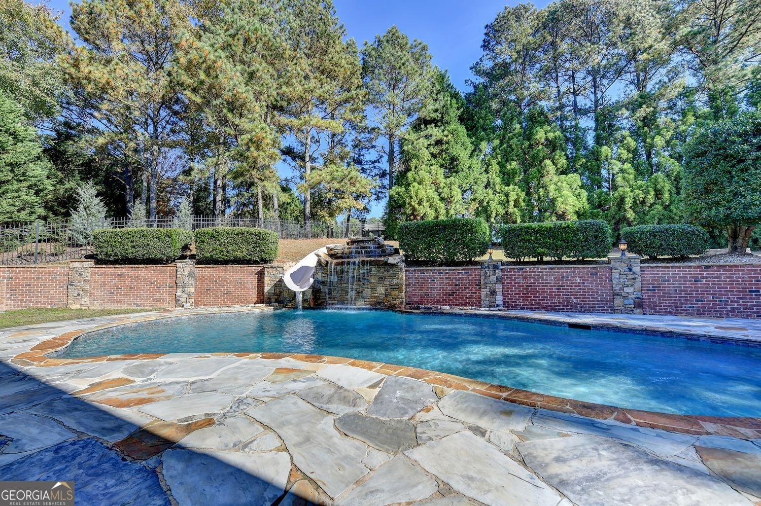 5669 Legends Club Circle Braselton - 73