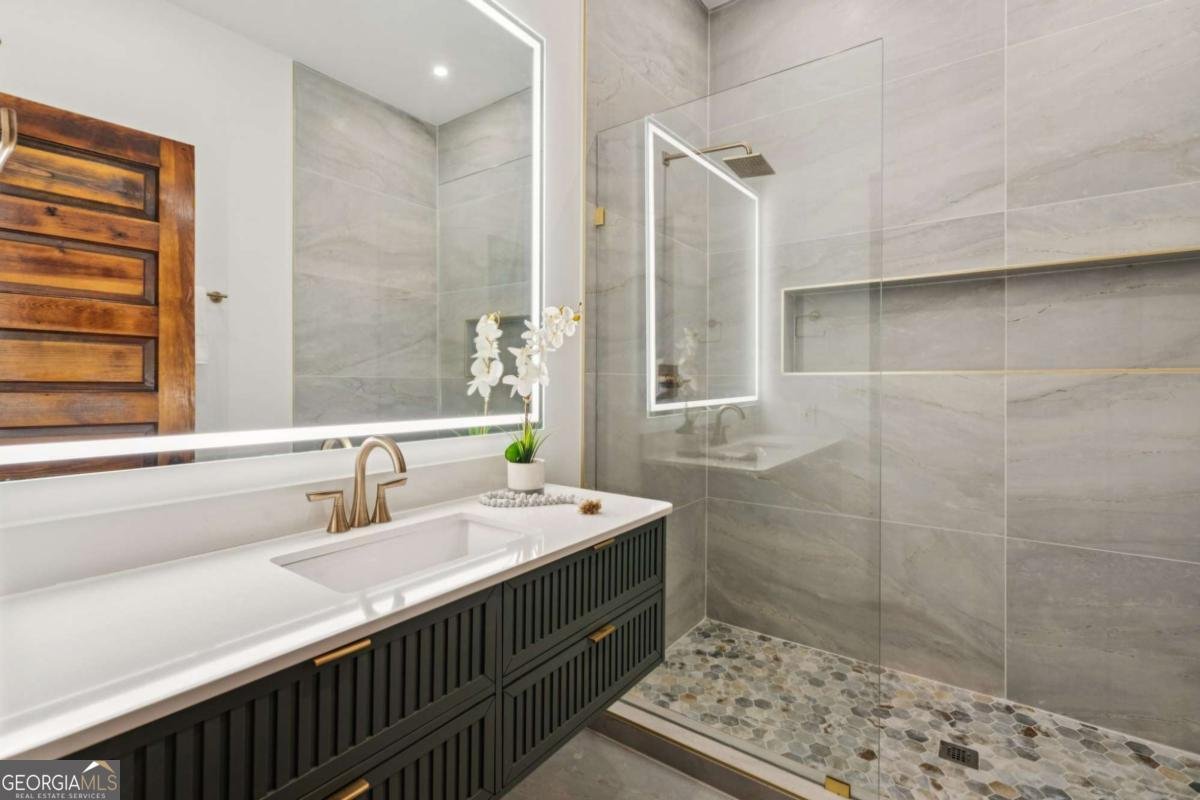 546 Waldo Street Atlanta - 27