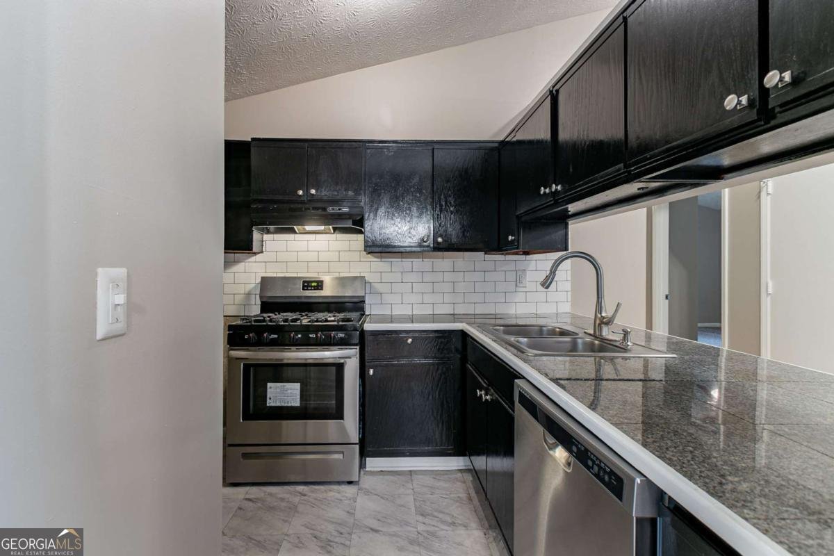 2654 Laurel View Drive Snellville - 8