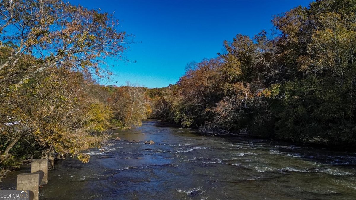 585 White Circle Athens - 14