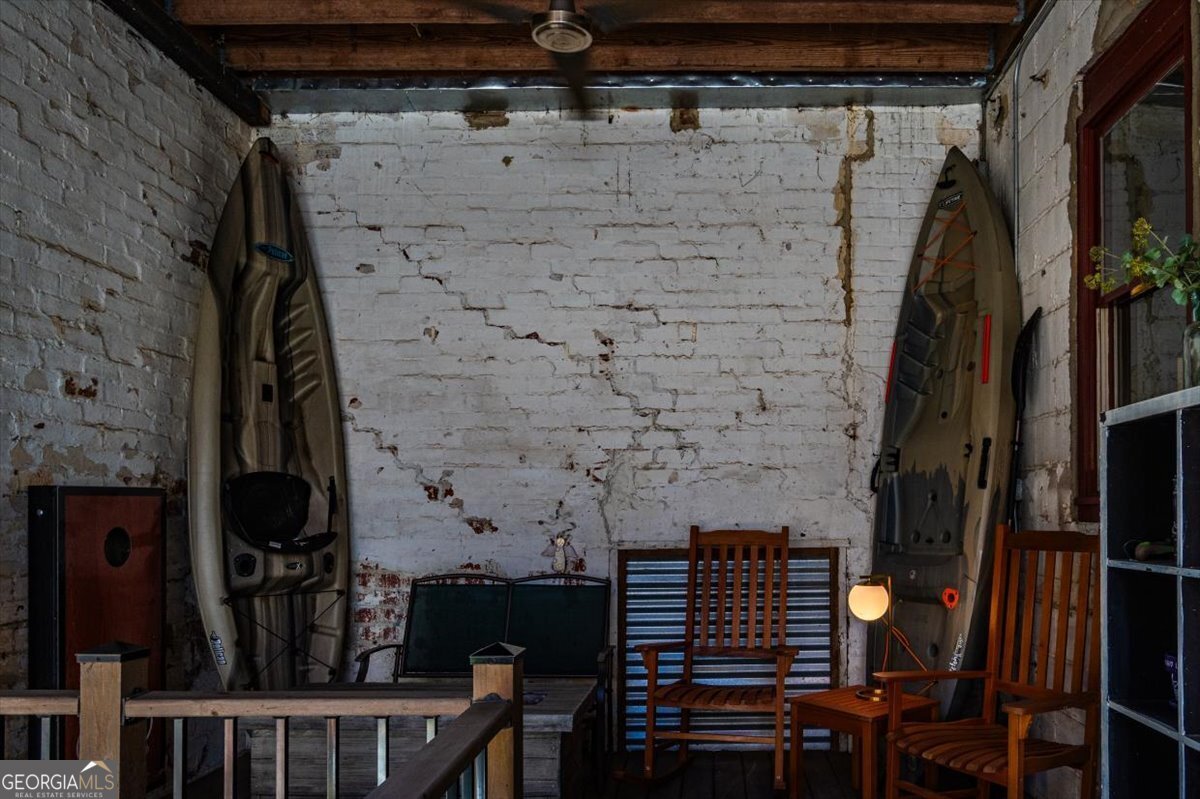 585 White Circle Athens - 7